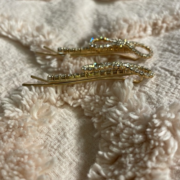 Rhinestone Bows Hair Pins - Picture 2 of 4
